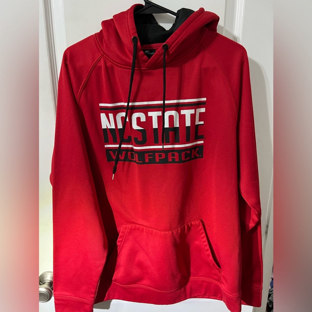 Colosseum NC State Wolfpack  Drawstring Mens Pullover Red Hoodie Large